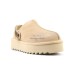 UGG GOLDENSTAR CLOG PLATFORM SAND с мехом
