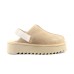 UGG GOLDENSTAR CLOG PLATFORM SAND с мехом