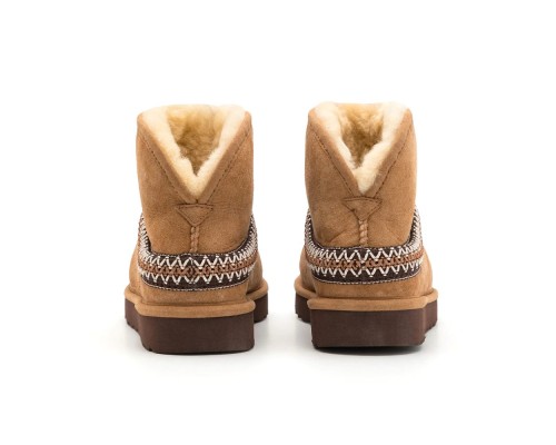 UGG CLASSIC MINI CRESENT CHESTNUT