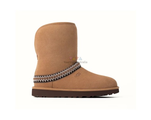 UGG CLASSIC SHORT CRESCENT CHESTNUT