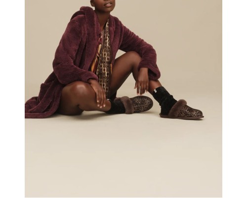 UGG SCUFFETTE CASPIAN BURNT CEDAR