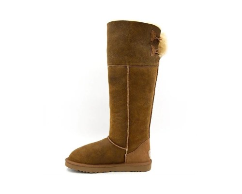 UGG OVER THE KNEE BAILEY BUTTON II CHESTNUT BOMBER