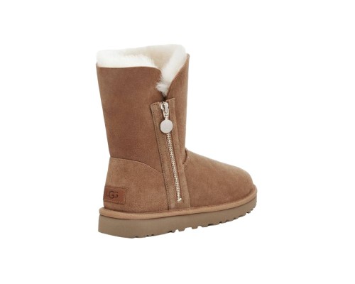 UGG BAILEY SHORT  ZIP CHESTNUT