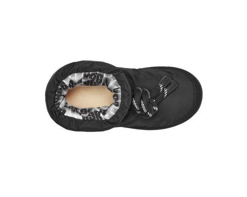 UGG CLASSIC MAXI SHORT BLACK