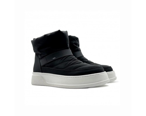 UGG CLASSIC MINI MASCOT BLACK