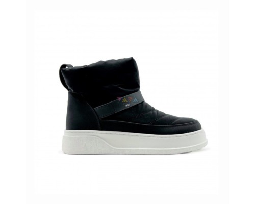 UGG CLASSIC MINI MASCOT BLACK