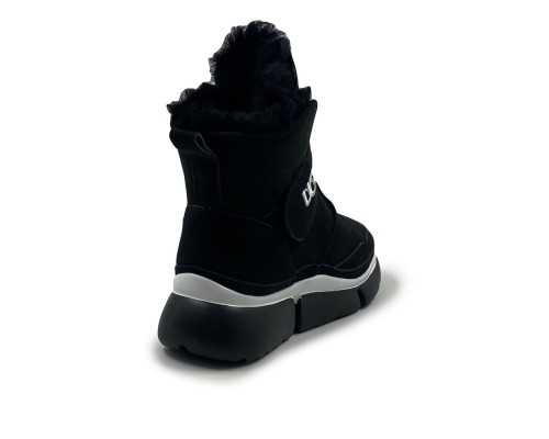 UGG DAKOTA BLACK