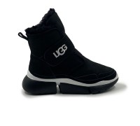 UGG DAKOTA BLACK