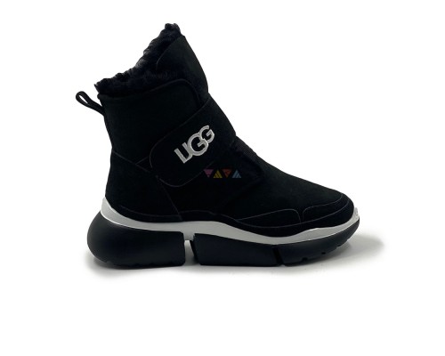 UGG DAKOTA BLACK