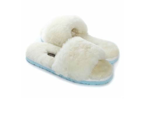 UGG FLUFF SLIDE SLIPPERS WHITE