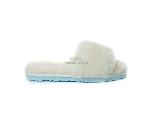 UGG FLUFF SLIDE SLIPPERS WHITE