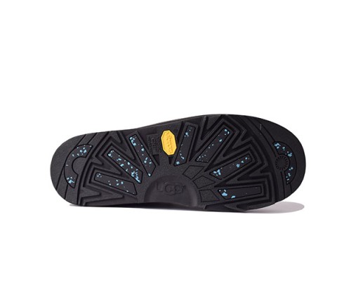 UGG IOWA WOMEN BOOTS BLACK