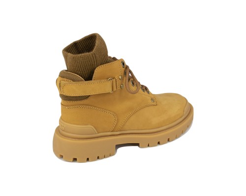 UGG UGG MARTIN BOOTS CHESTNUT