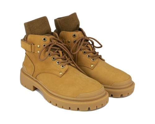 UGG UGG MARTIN BOOTS CHESTNUT