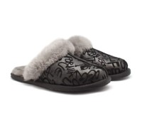 UGG SLIPPER SCUFFETTE II GRAFFITI BLACK