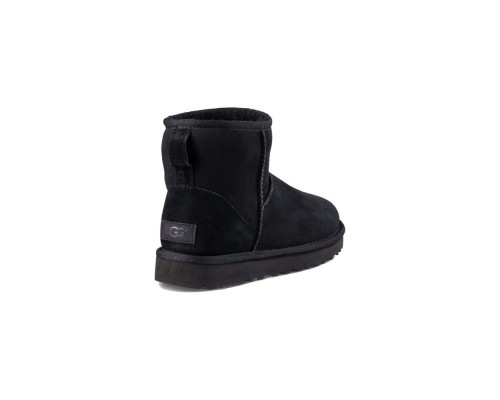 UGG CLASSIC MINI II BLACK
