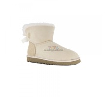 UGG BAILEY BOW MINI II METALL SAND