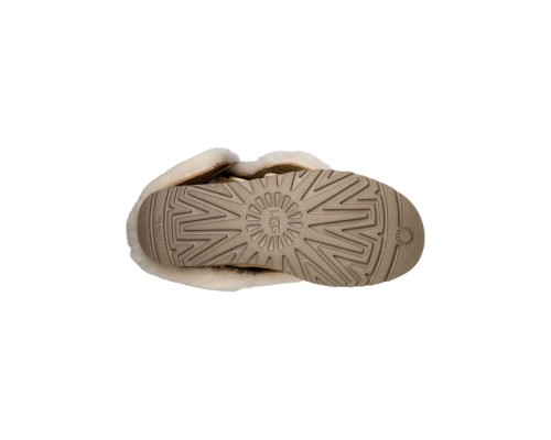 UGG BAILEY BUTTON TRIPLET CHESTNUT