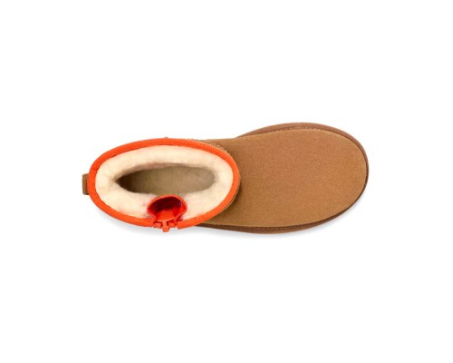 UGG CLASSIC MINI ZIPPER TAPE LOGO CHESTNUT