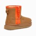 UGG CLASSIC MINI ZIPPER TAPE LOGO CHESTNUT