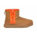 UGG CLASSIC MINI ZIPPER TAPE LOGO CHESTNUT